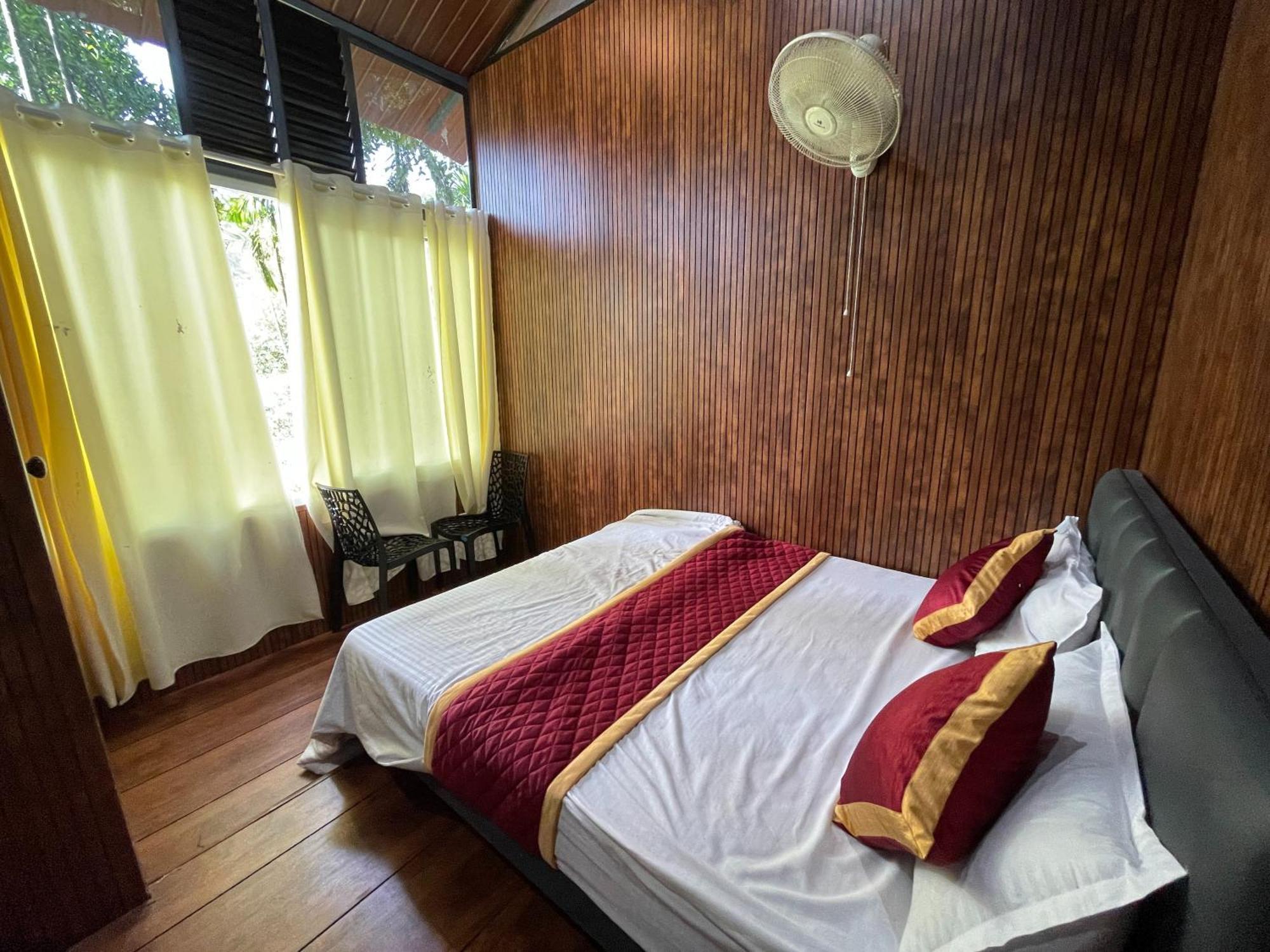 Wetlands Wayanad Pool Resort With Natural Waterfalls Padinjarathara Εξωτερικό φωτογραφία
